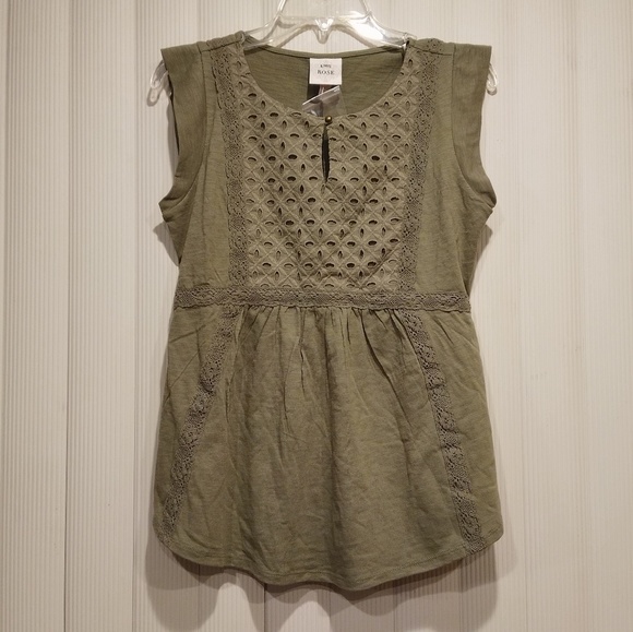Knox Rose Tops - NWT Sleeveless Top